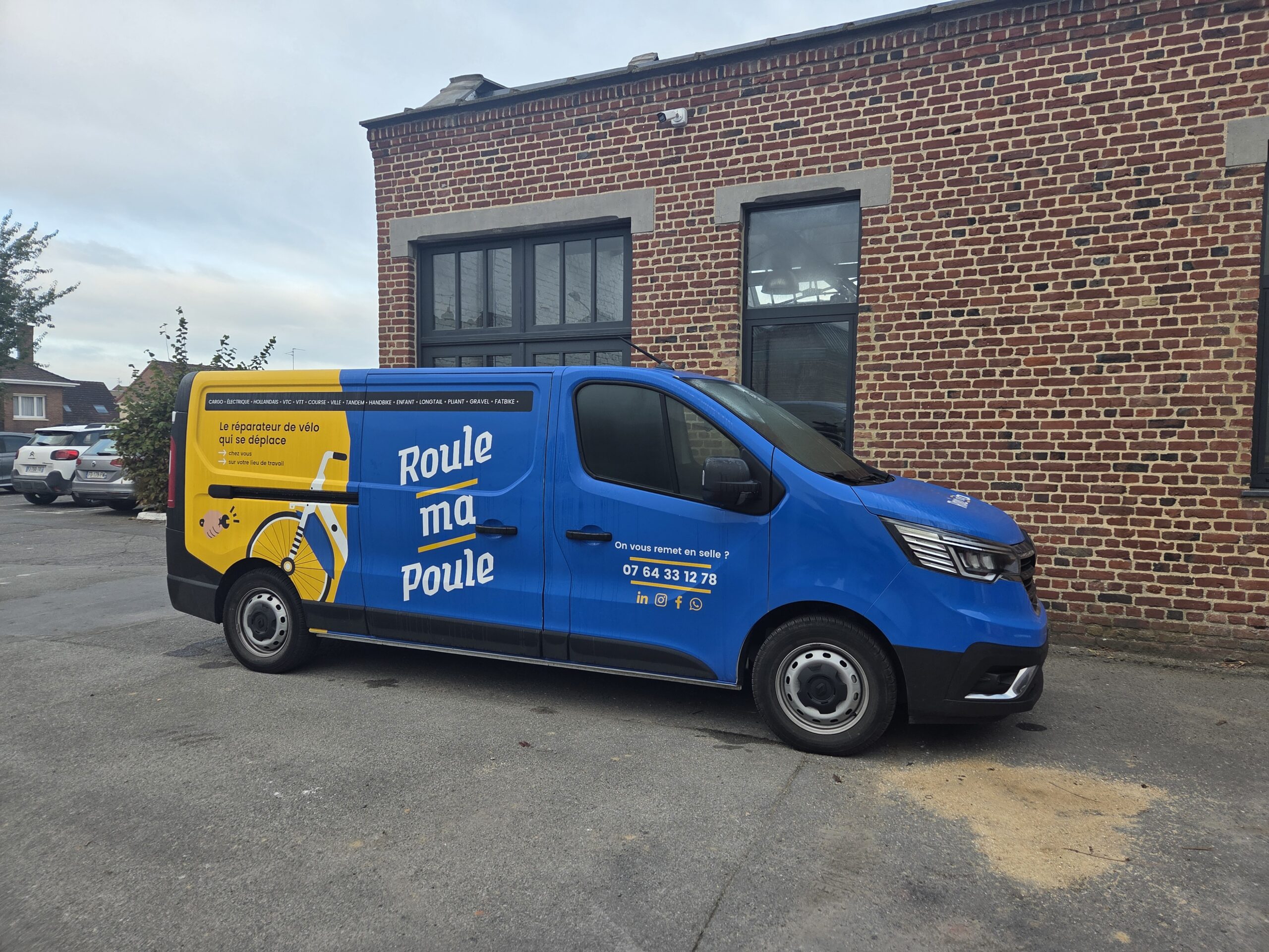 Un changement de couleur pour le camion de Roule Ma Poule